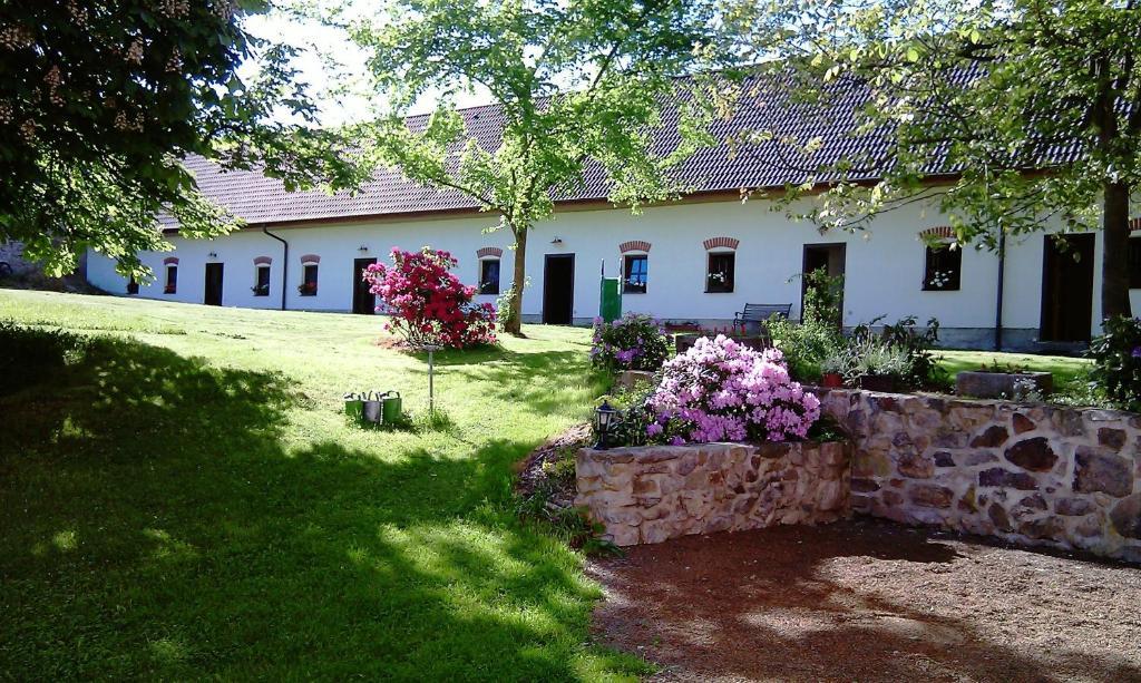 Hotel Castle Mlyn Maderovka Sepekov Exterior foto